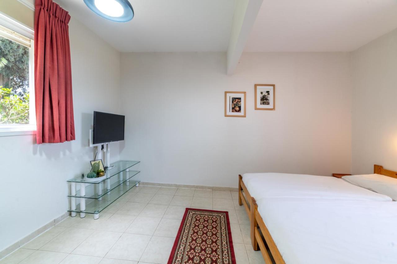Mizra Guest House Buitenkant foto